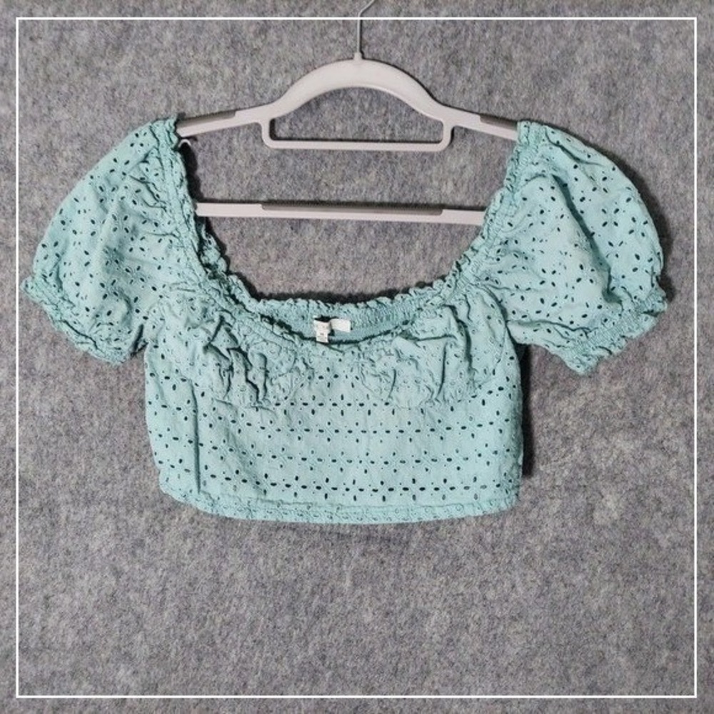 Love Tree Top Women M Blue Eyelet Embroidered Milkmaid Puff Sleeve Cottagecore